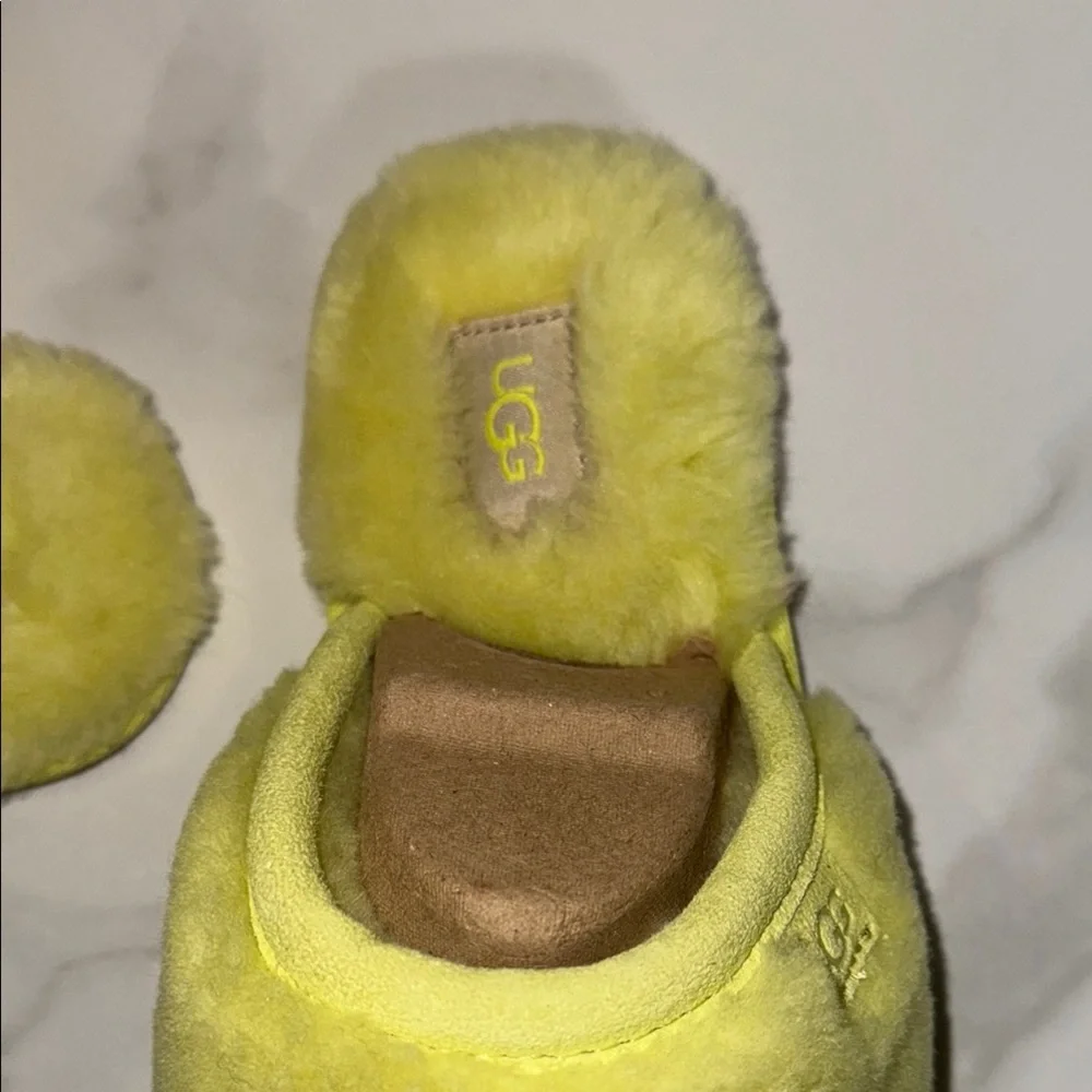 UGG Fluffy Yellow Slippers - Picture 5 of 13
